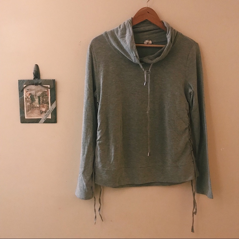 MARSHALL’S CABLE & GUAGE Cowell Neck Sweatshirt